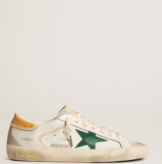 Super-Star con stella in suede verde e talloncino in pelle cocco gialla